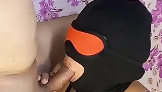 Blowjob bertopeng dewasa