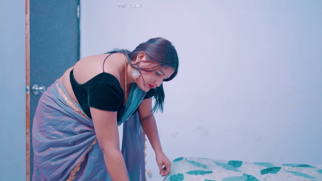 Desi bhabhi seduce by her devar in her private room for the hardcore fucking