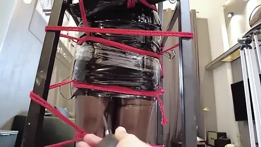 Mz32 - metal bir cihaz içinde bağlı, titreşen bir doruk noktası.