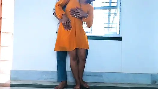 Gadis 19 tahun berbohong sama keluarganya dan lanjut sama pacarnya