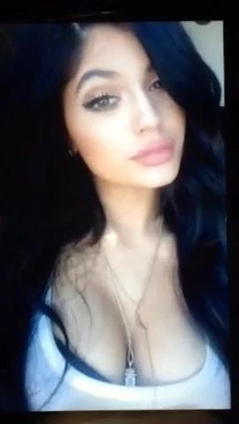 Penghargaan Kylie Jenner #1
