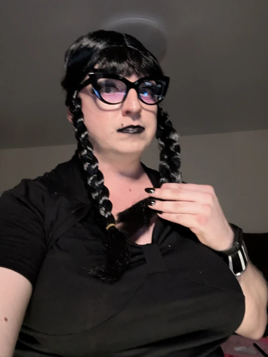 SSSLT Masha's Dancing to Lady Gaga's Bloody Marry. Wednesday Addams Cosplay.