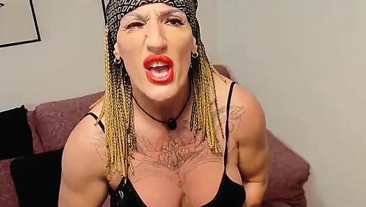 Я самая большая шлюшка в моем кожаном платье для тебя