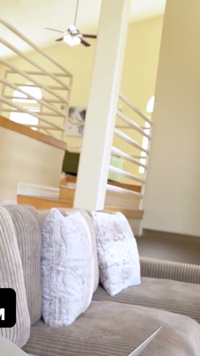 Luxe Needs To Earn For College, So Her Neighbor Offers Her Extra Cash To Do Some Chores | Clip 1