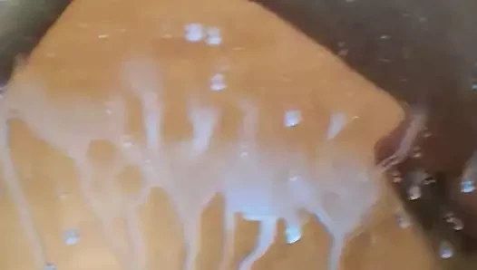 A lot of cum - die ganze Ladung Sperma abgespritzt
