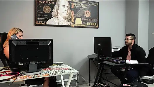 Employee Fucks His Boss to Be Able to Have a Job Fucked His Boss's Ass