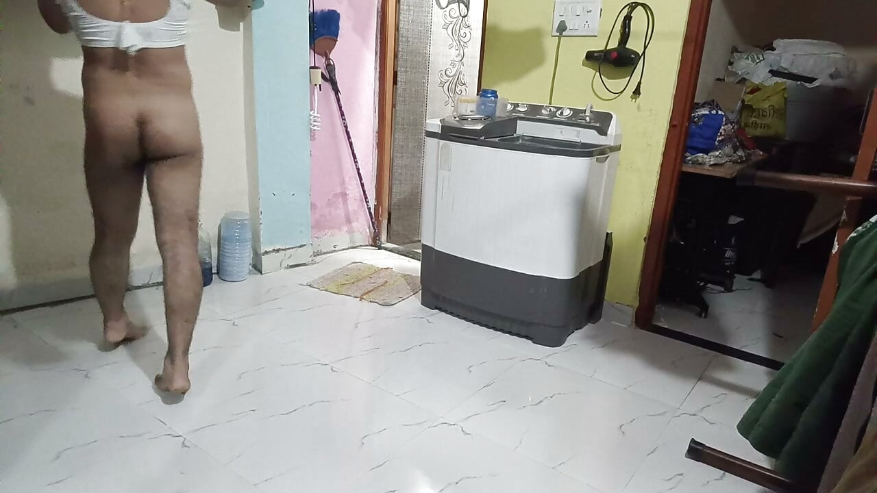Wife ka blouse pahankar penis ki masaj ki