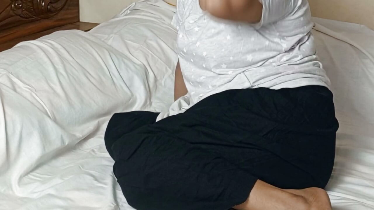 Nadiya Hotel Style Bed Talk Cock Touch and Boobs Press Full Bangla Video