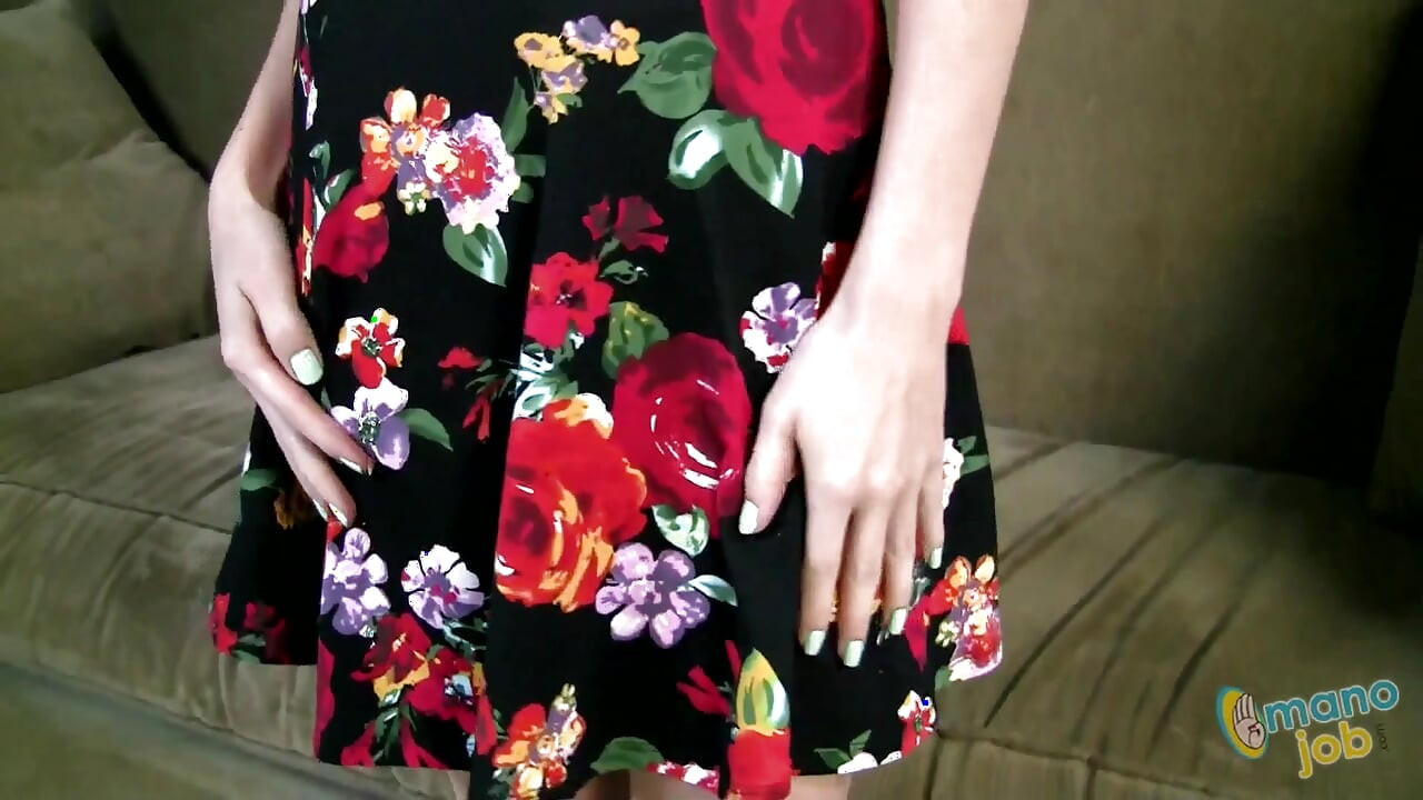 Odette Delacroix Is a Teeny Tiny Tugger