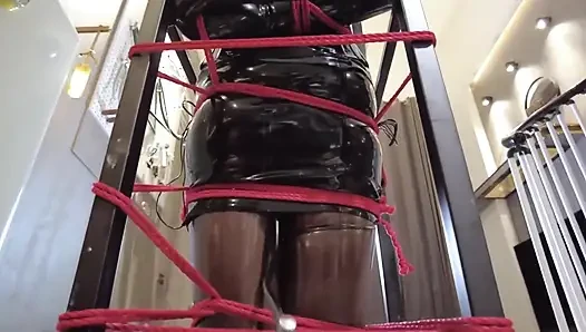 Mz32 - Bound Within a Metal Device, Reaching a Vibrating Climax.