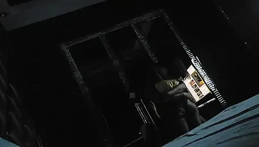 Ich ficke sie sehr hart im Motelzimmer mit Hintergrundmusik