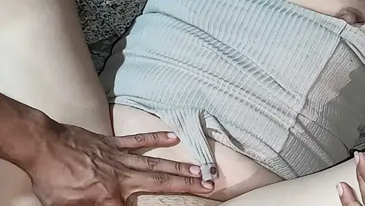 Berbagi Seks Vagina Perawan Tiri dalam bahasa tamil india dari x video.