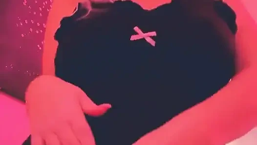 Раздевание позывов раскинулось - клубный материал обжигает!