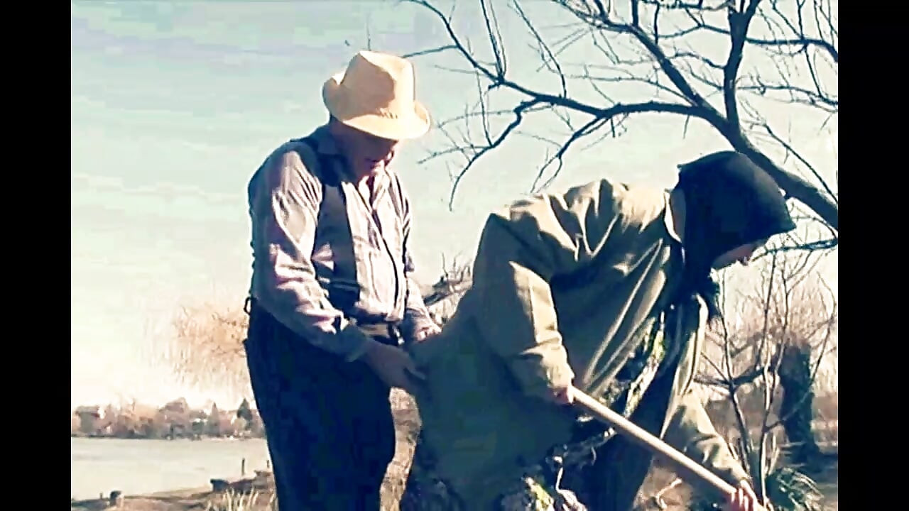 Old Man Couple with Farm Fuck and Cumshot on Hairy Pussy