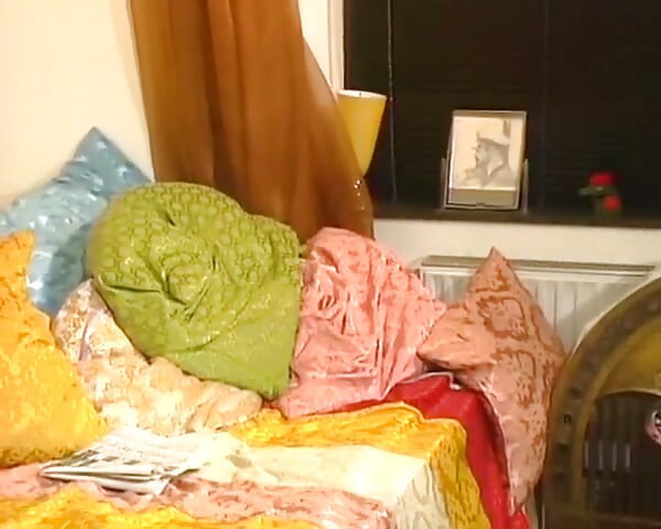 A Vintage Threesome Porno From Germany
