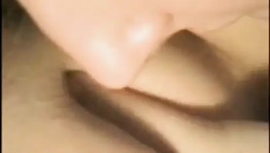 İki seksi hatun birbirlerinin amını tatmin ediyor