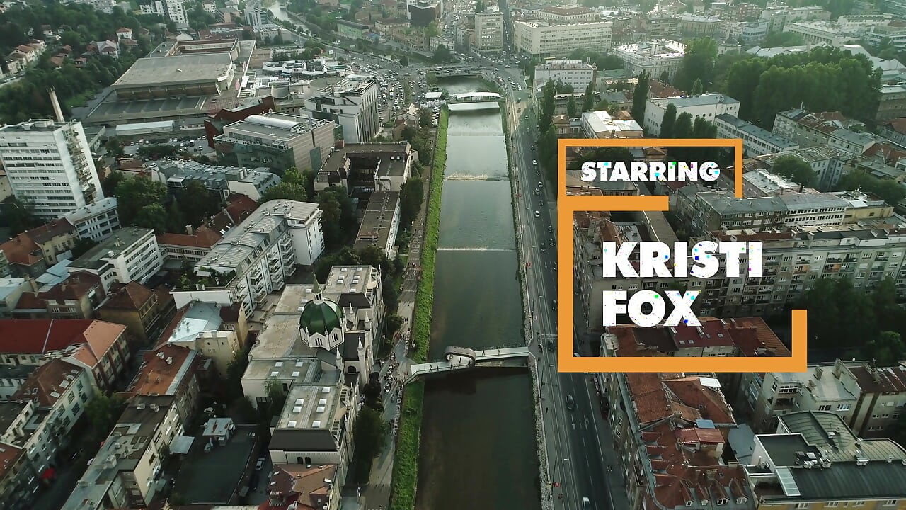 itsPOV - incitanta Kristi Fox se răsfață cu fetișul picioarelor pentru a te face să ejaculezi