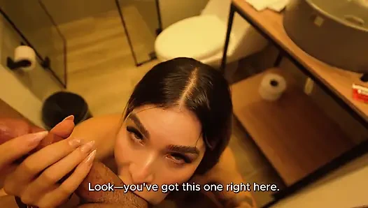 Ngentot saudara tiri latinaku di kamar mandi! Papuchizz - Carolina Agudelo