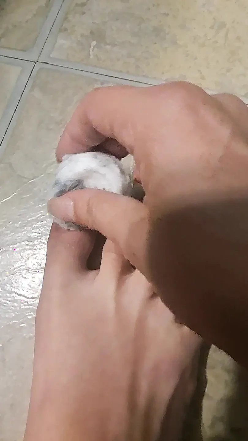 Pedicure Polish Removal