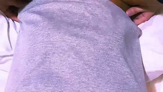 Идеальная крошка с тугой киской с толстым хуем глубоко после урока крупным планом