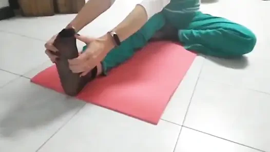 Latihan Yoga Nilon
