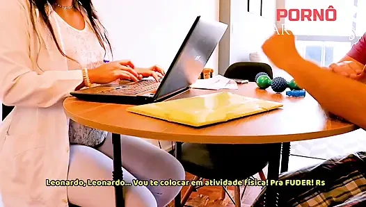 Fizyoterapist farklı bir şekilde ayağa kaldırılıyor