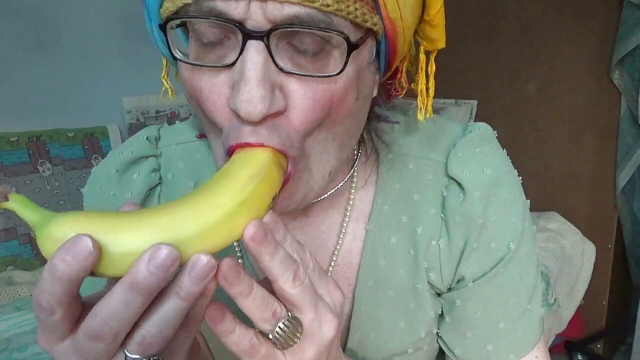 Sucking. Serge Ave-Lusin. 2026a