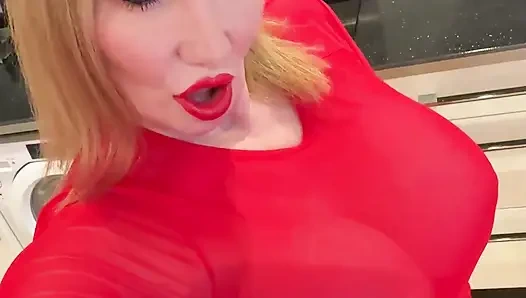 Sophie James  Sweaty & Out Of Control