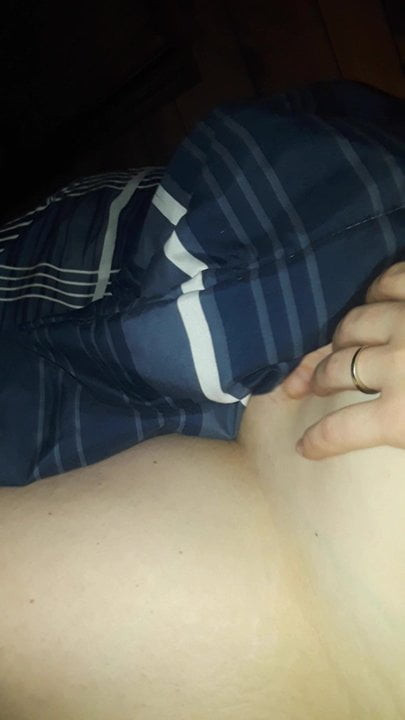 Chubby wife cumming
