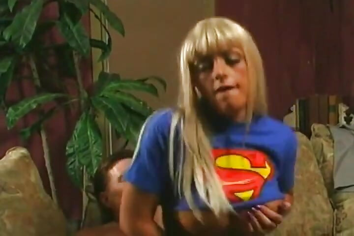 Blonde Bombshell in Superman Tee Seduces and Fingers Herself Wildly