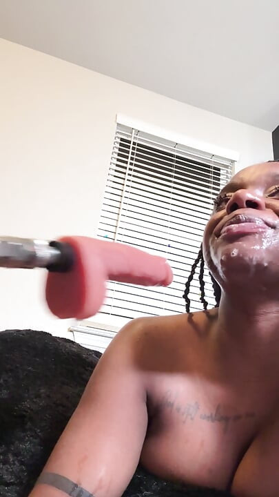 Ebony can't stop leaking