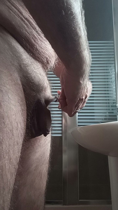 Shaving my balls