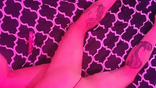 Skycam partiden sonra orta yaşlı seksi kadını rastgele bir adam tarafından sikilirken yakalıyor.