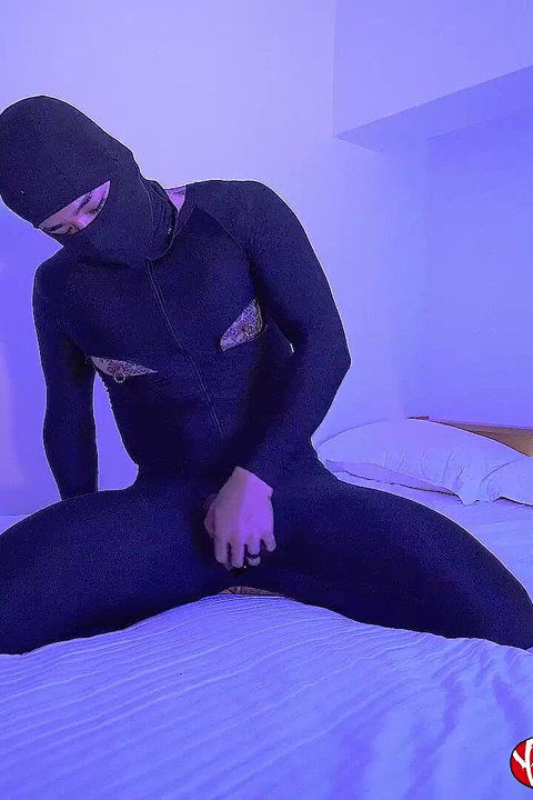 Yoshikawasakixxx - Masked Yoshi Kawasaki Pleases Himself with His Handjob Skills