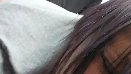 Киска жены получает кримпай в грузовике!