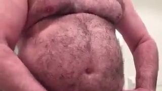 Sexy padrastro masturbándose