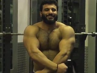 Heißer arabischer Bodybuilder
