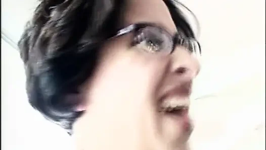 Cewek seksi rambut cokelat lagi ngentot kontol besar!