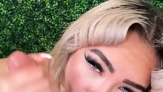 Luna luxe si cewek hot yang lagi ngentot kontol besar sampai telan sperma