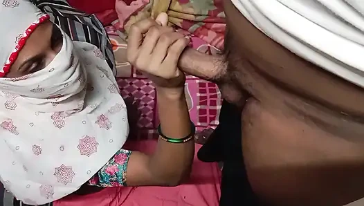 Die Schöne Sexy Schwägerin Gefickt, Nachdem Sie Ein Tuch Auf Ihrem Mund Gefesselt Hatte