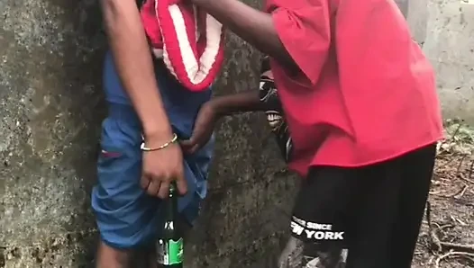 Ben gelene kadar beni sikiyor