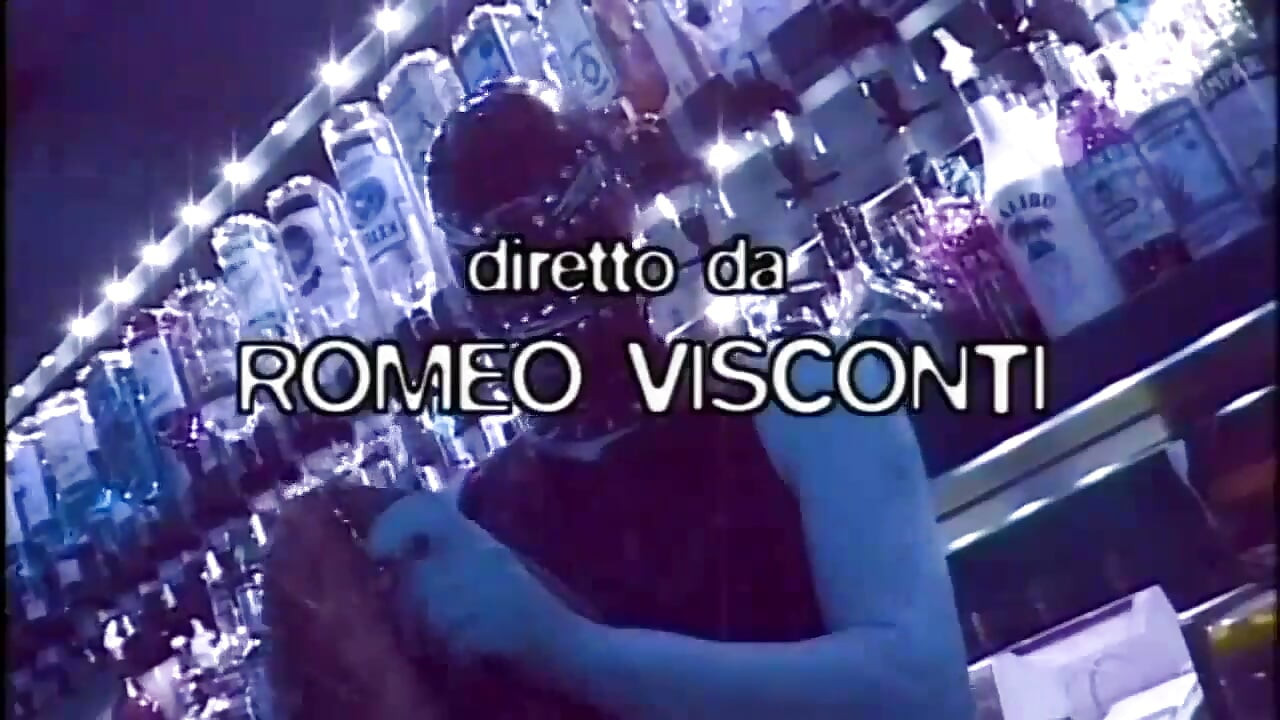 Big cock guy loves the dildo in ass