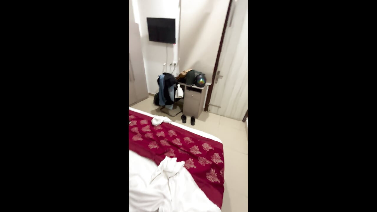Devar og Bhabhi hemmelig affære på hotelværelse