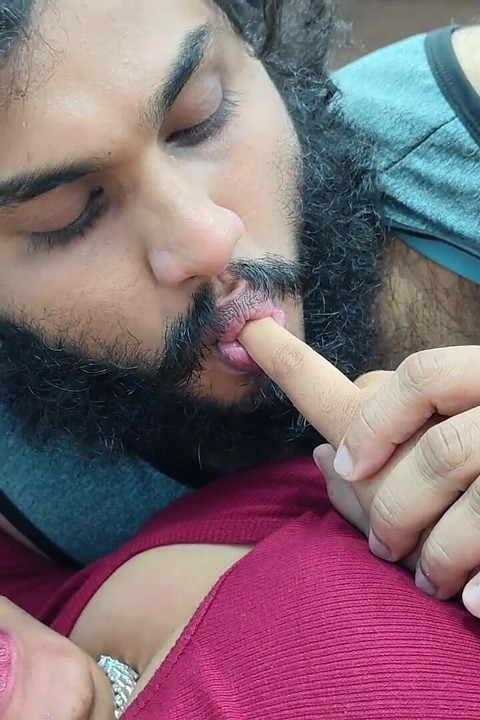 Hot Neck Kiss Finder Lick with Pussy Rub