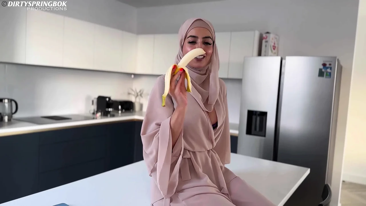 Hungry Muslim Girl Breaks Her Fast with BBC