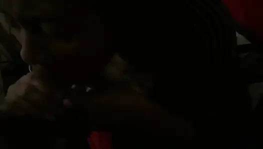 Endonezyalı Kızlar Beyaz Bir Cinsi Kızı Emmeyi Seviyor