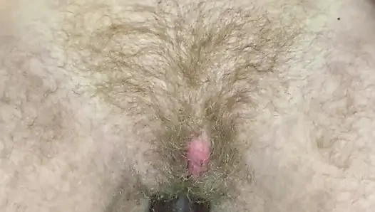 Cspot dildoya biniyor ve titrerken yüksek sesle inliyor