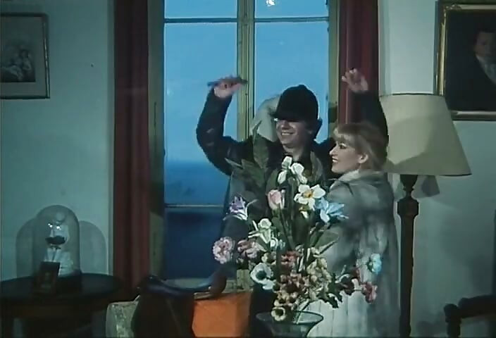 תחתונים קרועים, תושבים עם ישבנים למטה (1980)