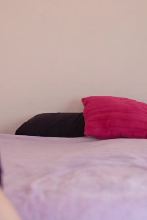 Spermă cremoasă pe vibrator pentru fanul meu