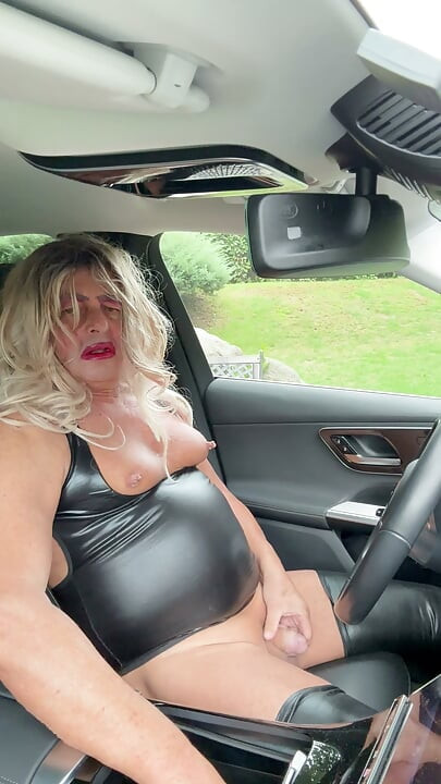 transgender kassy54 in car